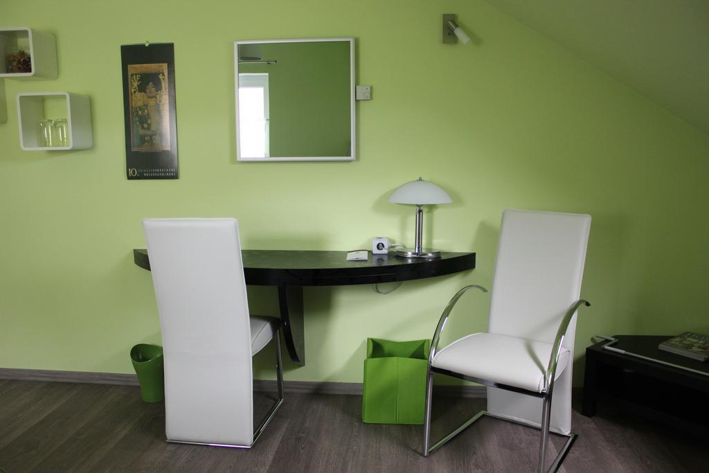Hotel Haus Kallenberg Herbrechtingen Kamer foto